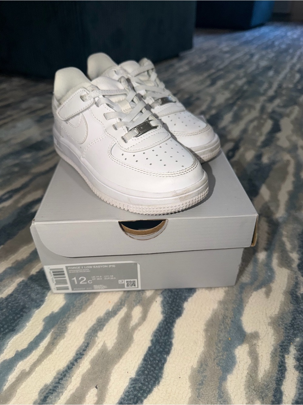 Nike Force 1 Low EasyOn (PS) – Size 12C - Picture 2 of 5
